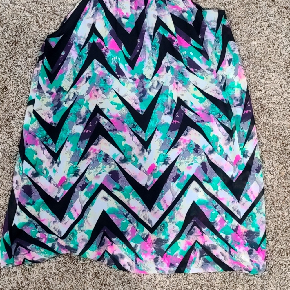 Sleeveless shirt